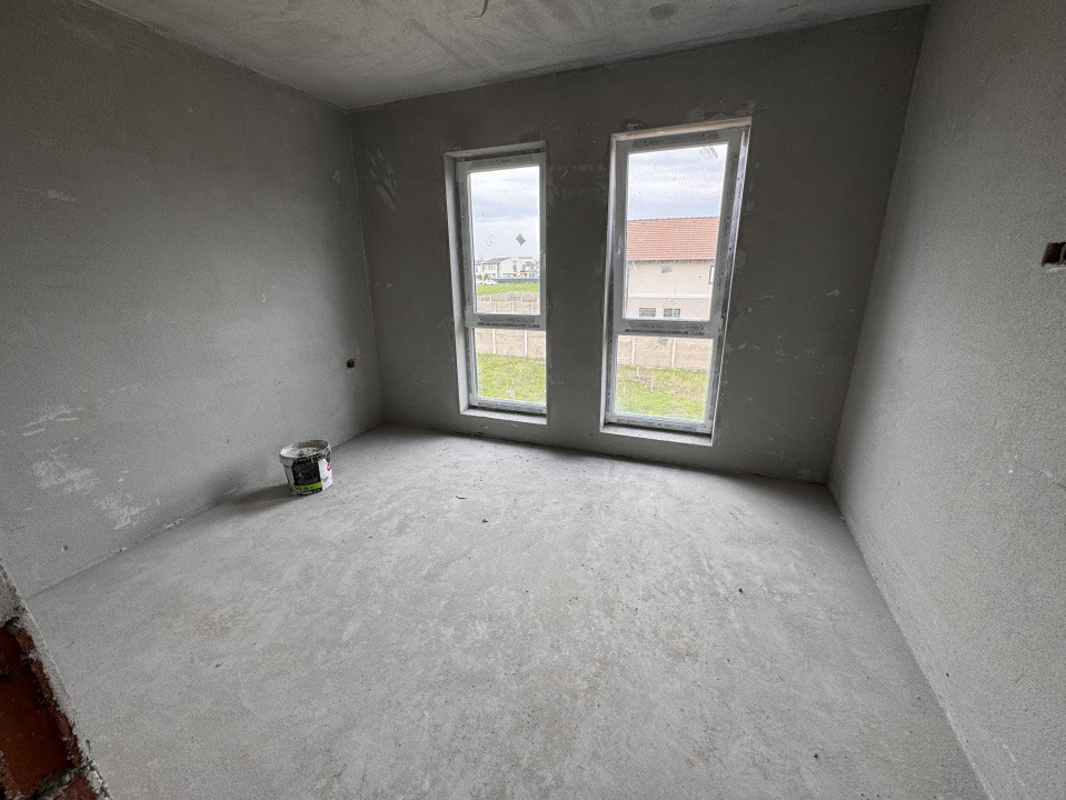 DIRECT DEZVOLTATOR, DESPARTIT PRIN C.T, 4 CAMERE