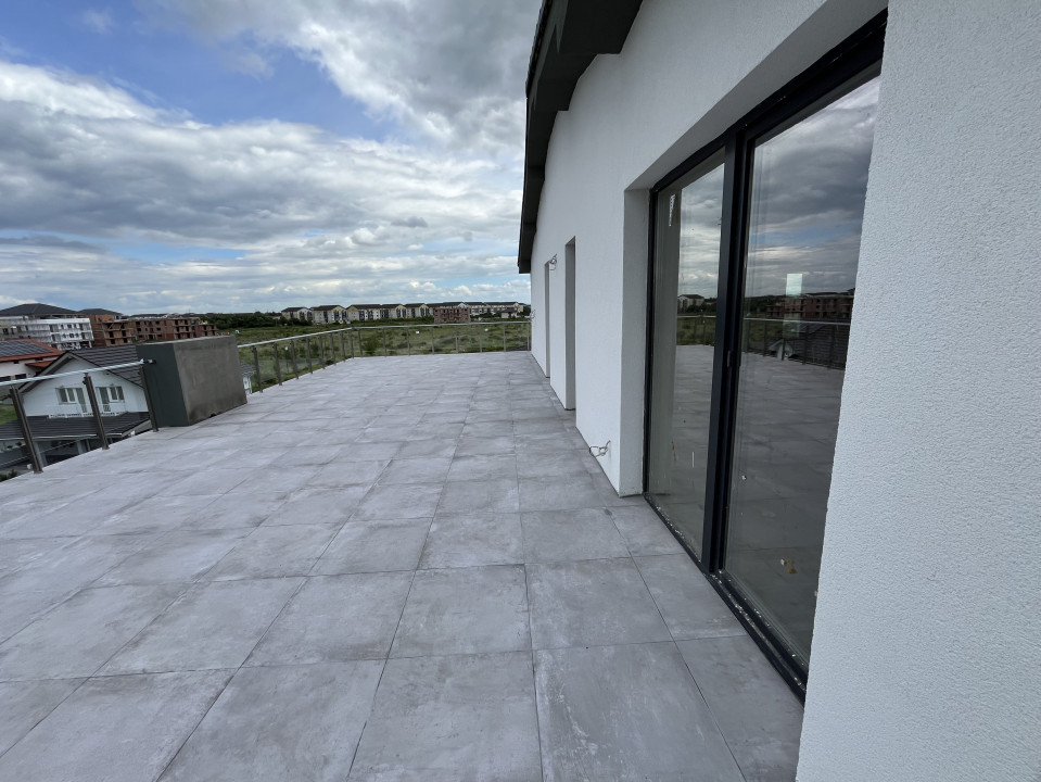 DIRECT DEZVOLTATOR, ULTIMUL PENTHOUSE