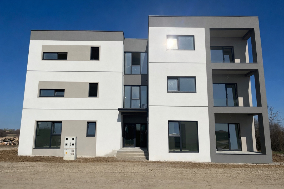 Proprietar, Etaj 1, Terasa 17 mp