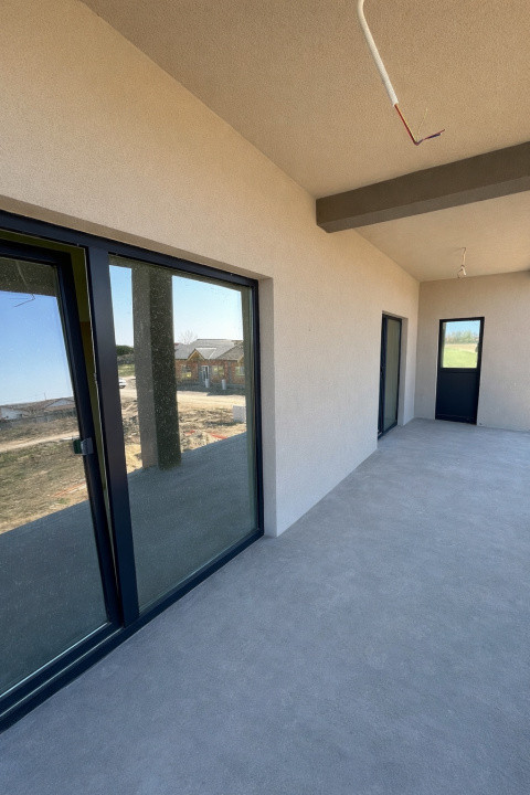 Proprietar, Etaj 1, Terasa 17 mp