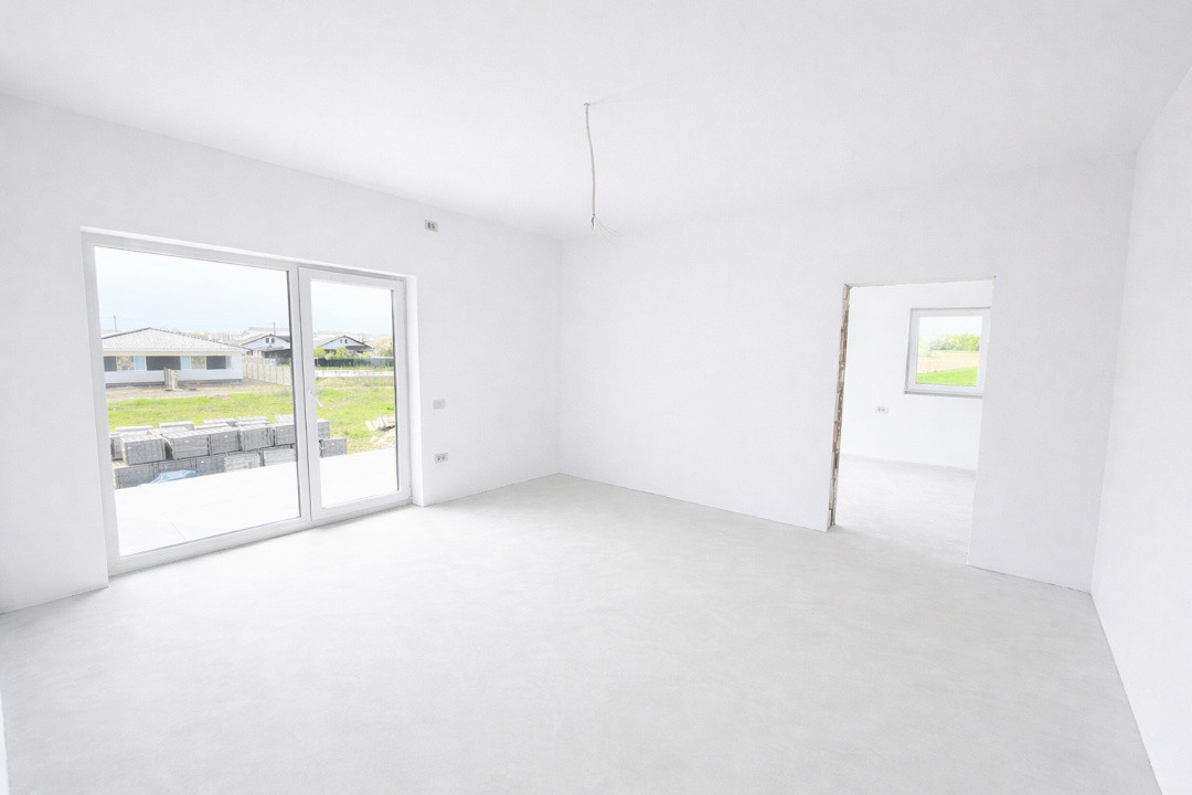 Proprietar, Etaj 1, Terasa 17 mp