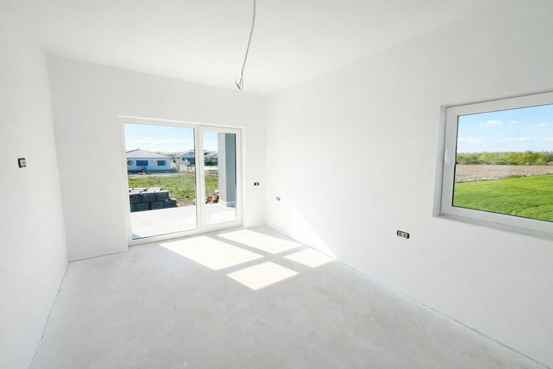 Proprietar, Etaj 1, Terasa 17 mp