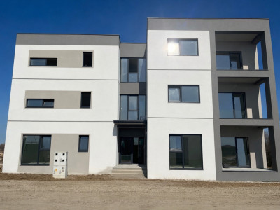 Proprietar, Etaj 1, Terasa 17 mp