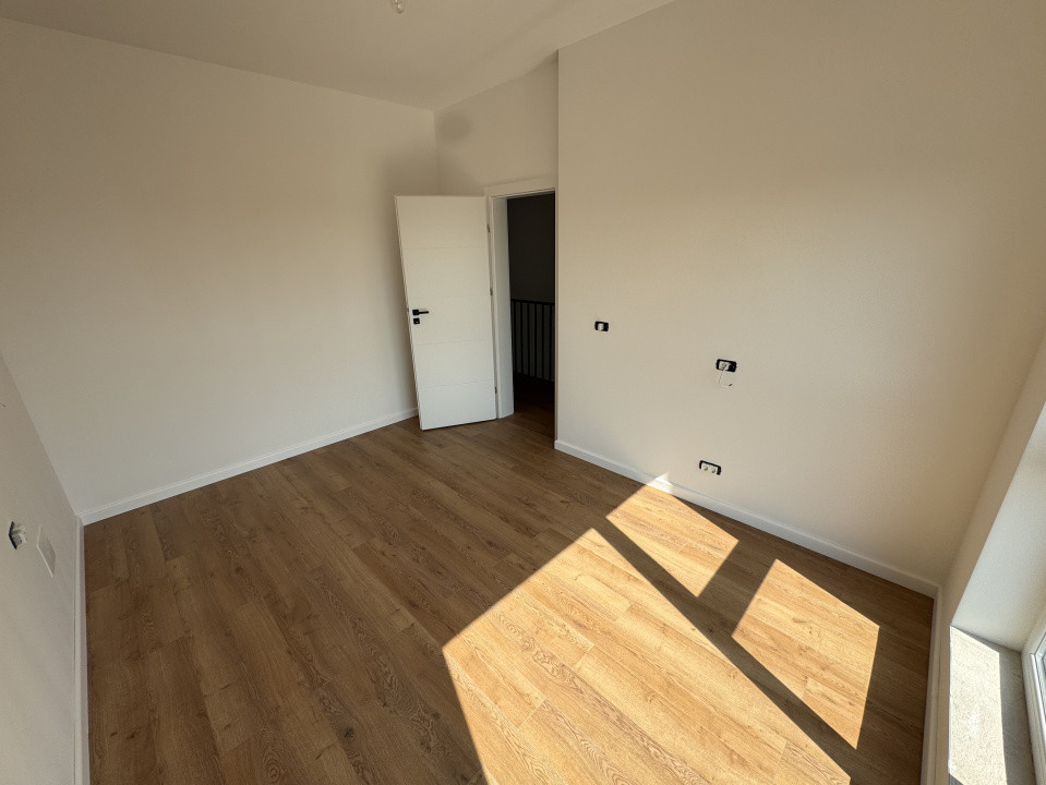 DIRECT DEZVOLTATOR, TOATE UTILITATILE, PREMIUM, IZOLAT FONIC