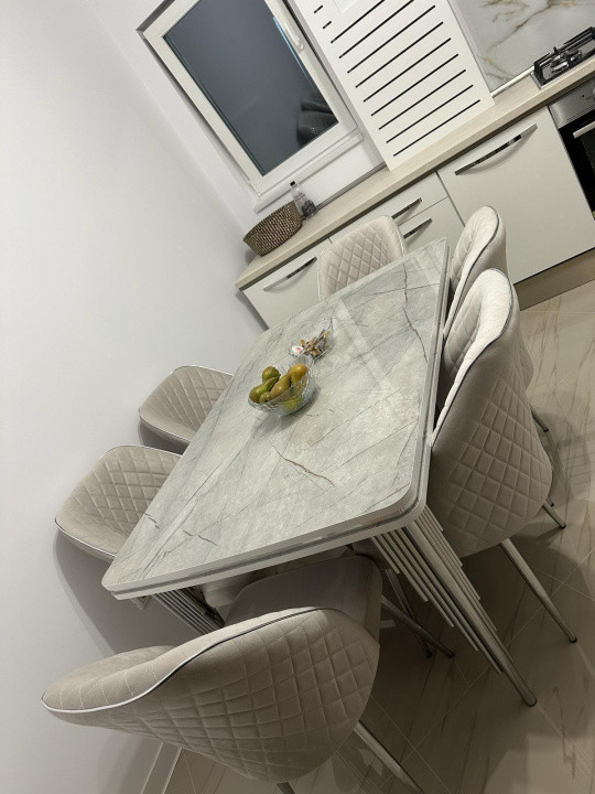 Apartament modern, complet mobilat, cu 2 locuri de parcare zona Giroc