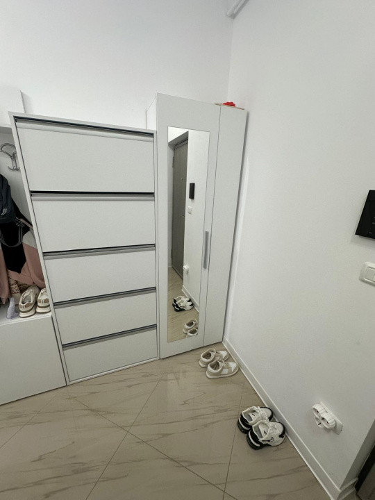 Apartament modern, complet mobilat, cu 2 locuri de parcare zona Giroc