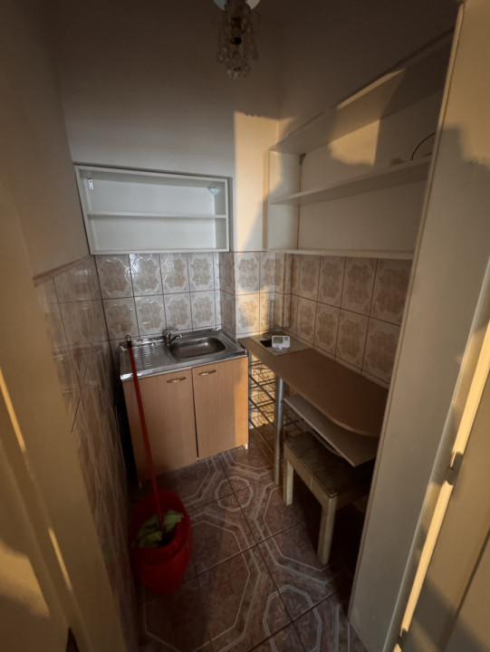 ZONA ULTRACENTRALA, 80 MP UTILI, BIROURI/SERVICII, 