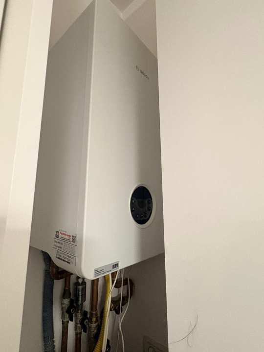 Apartament cu 2 camere, modern, complet utilat și mobilat