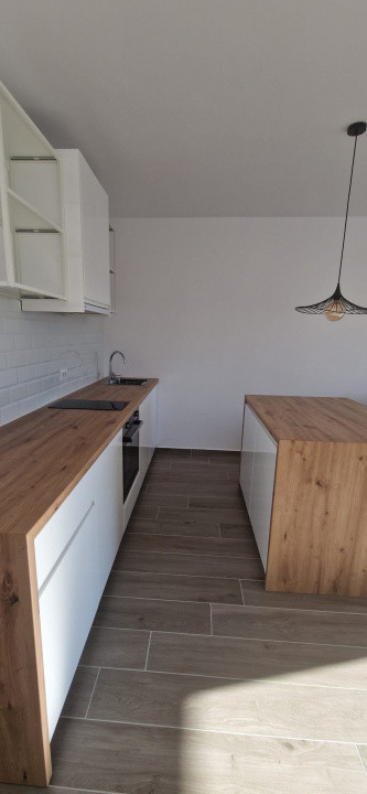 0 COMISION, BLOC NOU SI PARCARE INCLUSA, TORONTALULUI