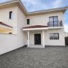 Ultima Jumatate, 4 Camere, Asfalt
