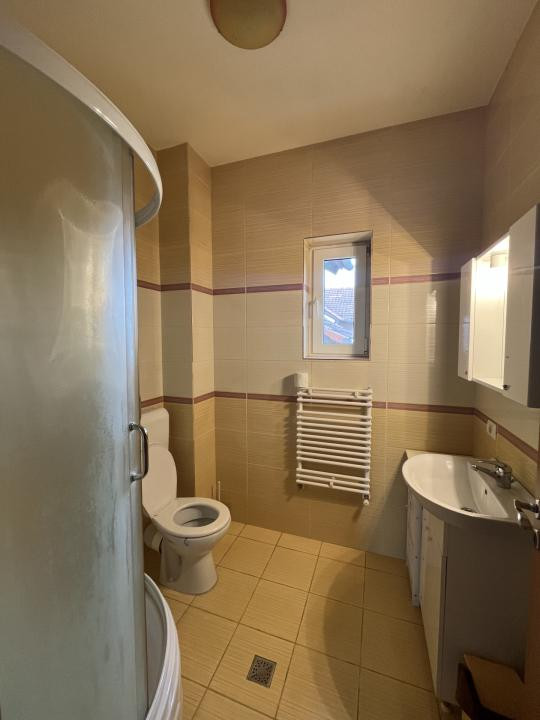 0 COMISION, CASA PRETABILA PENTRU 2 FAMILII, 7 CAMERE
