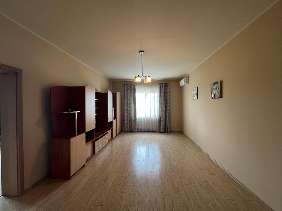 0 COMISION, CASA PRETABILA PENTRU 2 FAMILII, 7 CAMERE