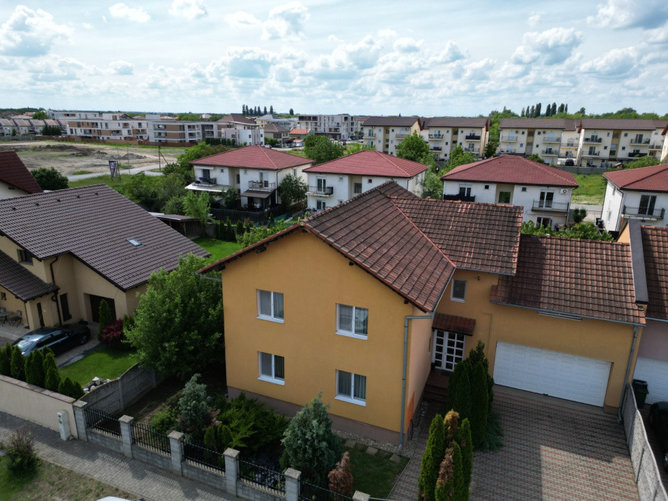 0 COMISION, CASA PRETABILA PENTRU 2 FAMILII, 7 CAMERE