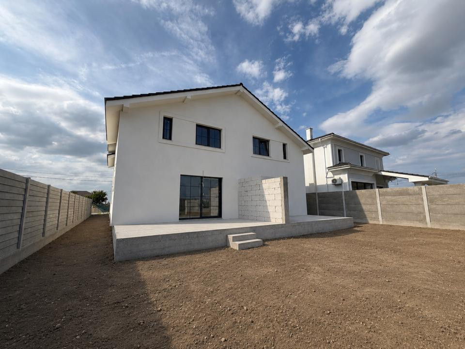 Pozitie Excelenta, 5 Camere, Comision 0%