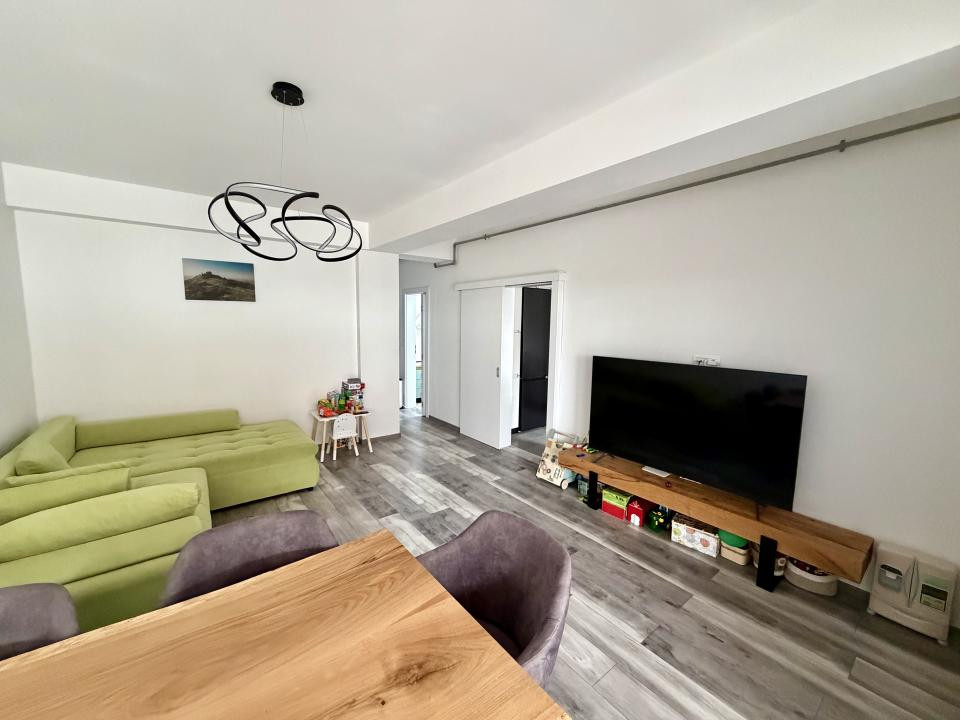 Penthouse, Pozitie Excelenta, Comision 0%