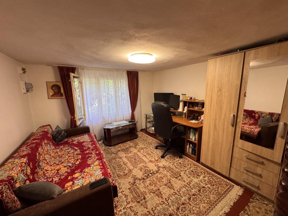 OPORTUNITATE! CASA INDIVIDUALA, PLOPI, 420m TEREN