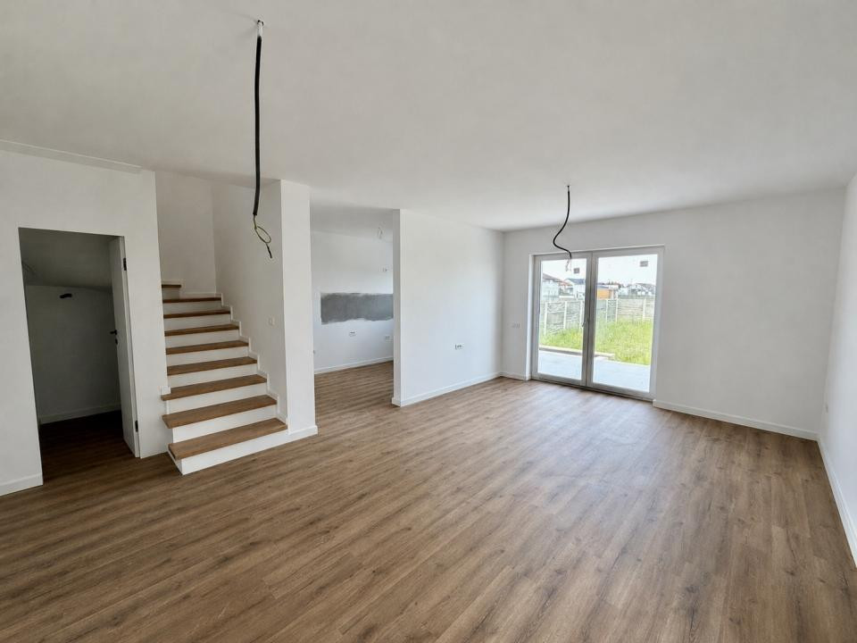 Duplex Despartit, 5 Camere, Comision 0%