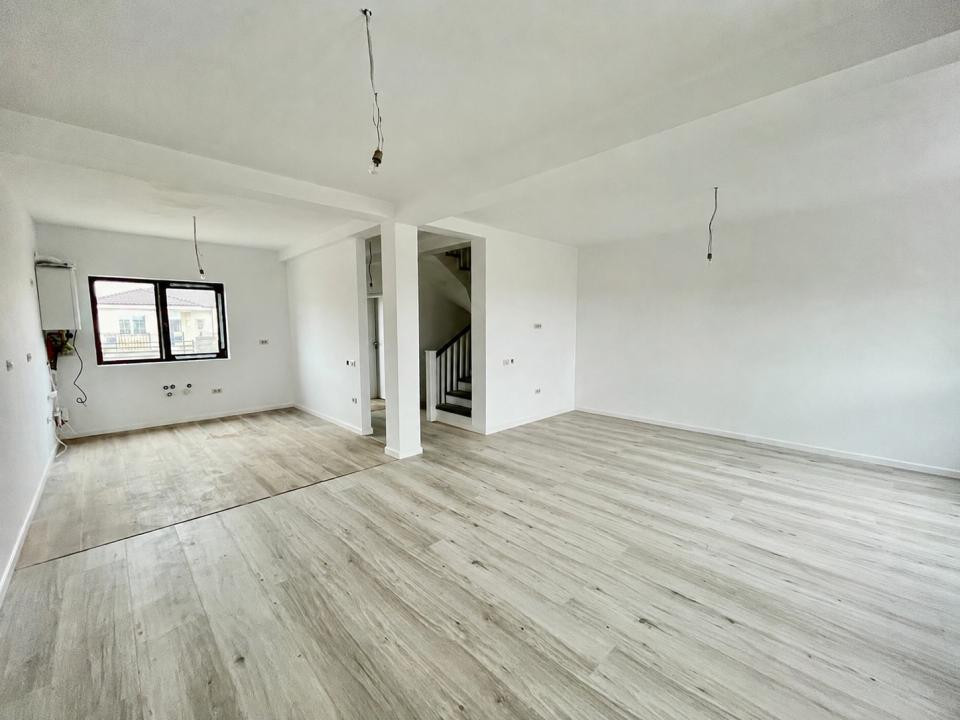 Pozitie Excelenta, 4 Camere, Comision 0%