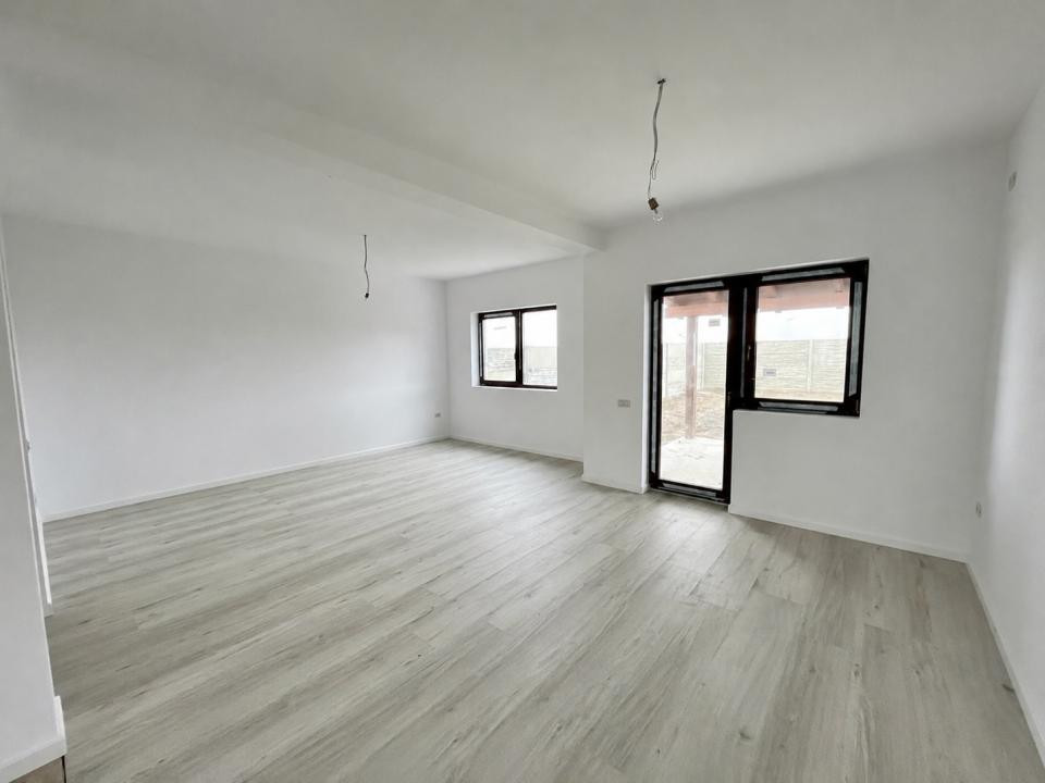 Pozitie Excelenta, 4 Camere, Comision 0%