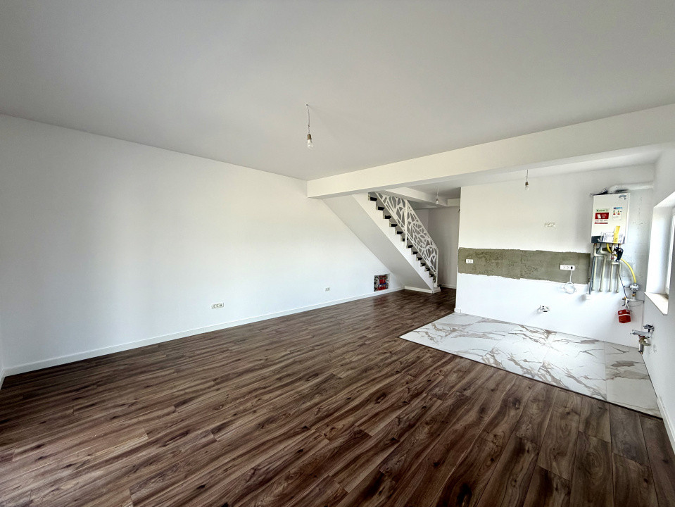 Teren Generos, 5 Camere, Finalizata