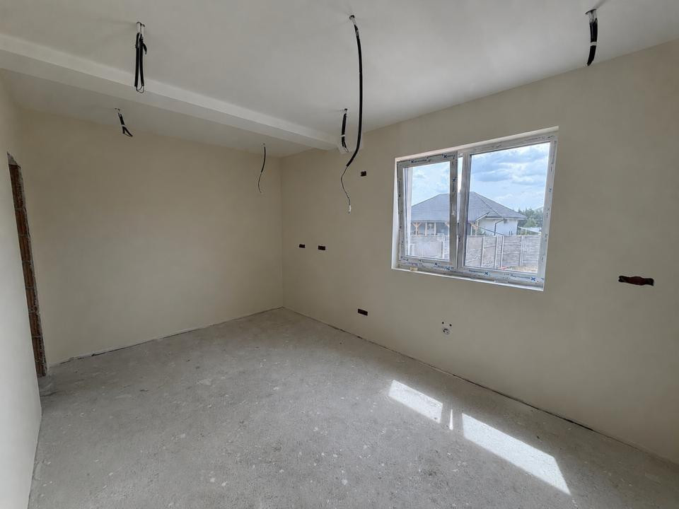 Duplex Despartit, Finisaje Premium, 5 Camere