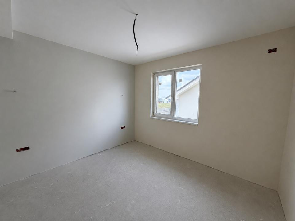 Duplex Despartit, Finisaje Premium, 5 Camere