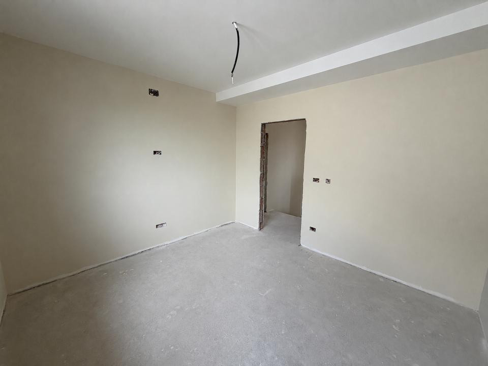 Duplex Despartit, Finisaje Premium, 5 Camere