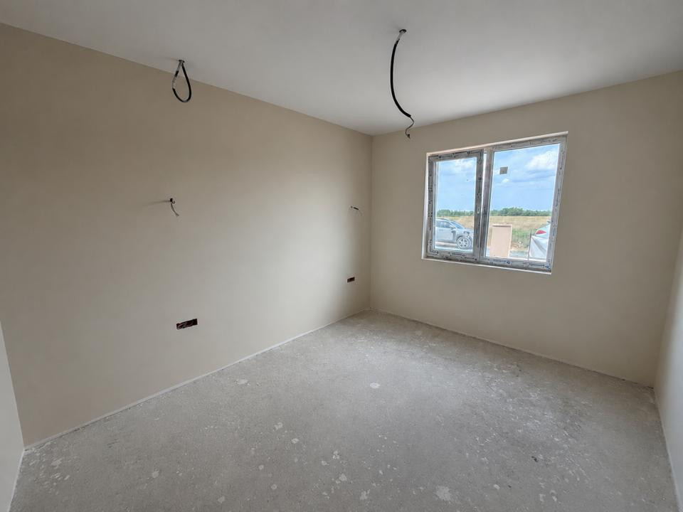 Duplex Despartit, Finisaje Premium, 5 Camere