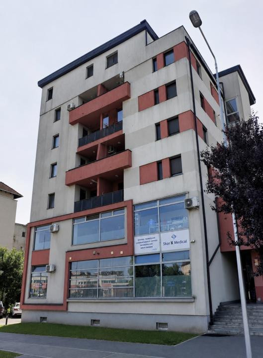PROPRIETAR, BLOC CU LIFT, VENUS 35