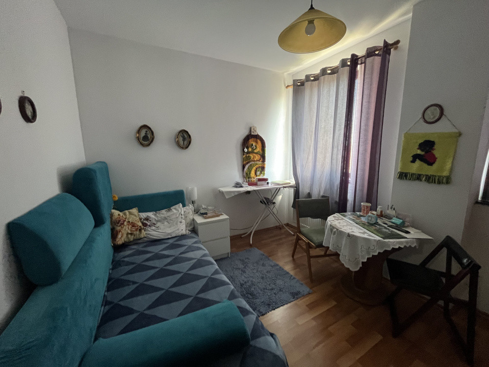 PROPRIETAR, BLOC CU LIFT, VENUS 35