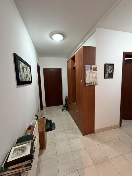 PROPRIETAR, BLOC CU LIFT, VENUS 35