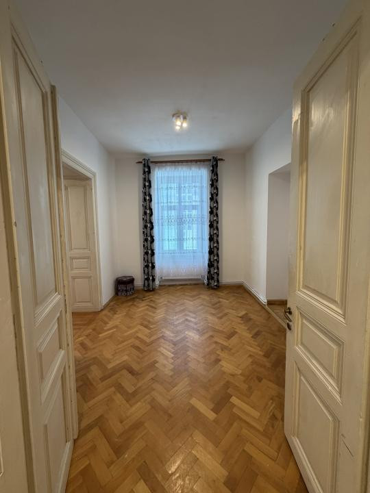 CENTRAL, PRETABIL BIROU, APARTAMENT CU 2 CAMERE