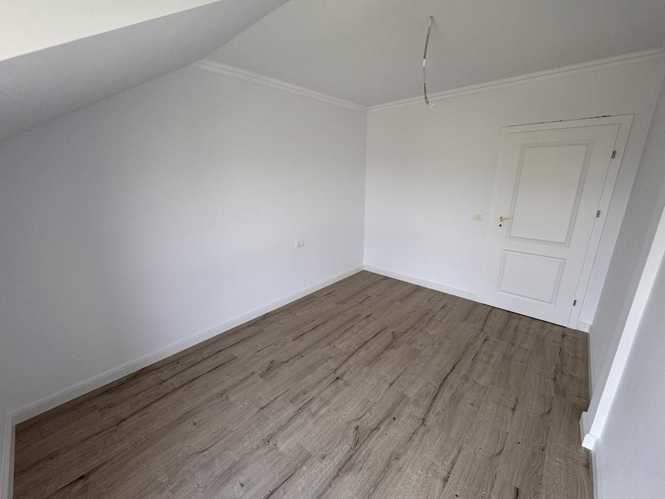 4 CAMERE, IZOLAT FONIC, COMISION 0%