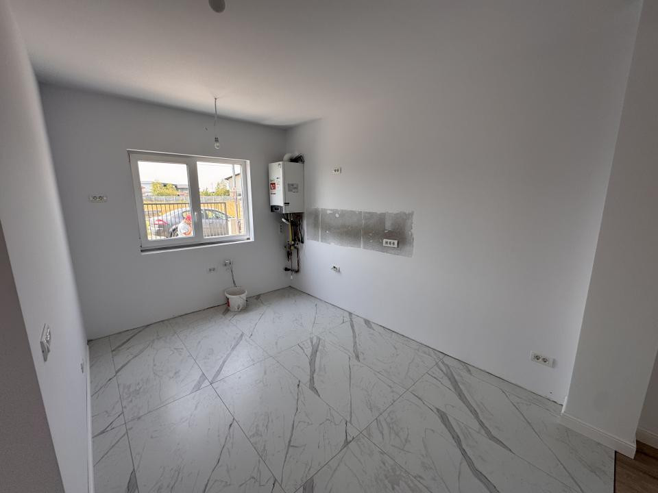 4 CAMERE, IZOLAT FONIC, COMISION 0%