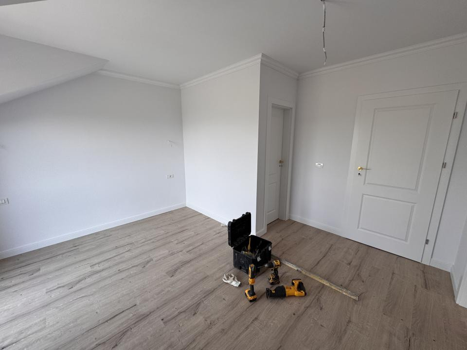 4 CAMERE, IZOLAT FONIC, COMISION 0%