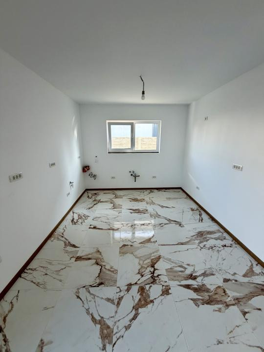 Pozitie Excelenta, Finalizata, Duplex Despartit