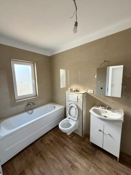 Pozitie Excelenta, Finalizata, Duplex Despartit