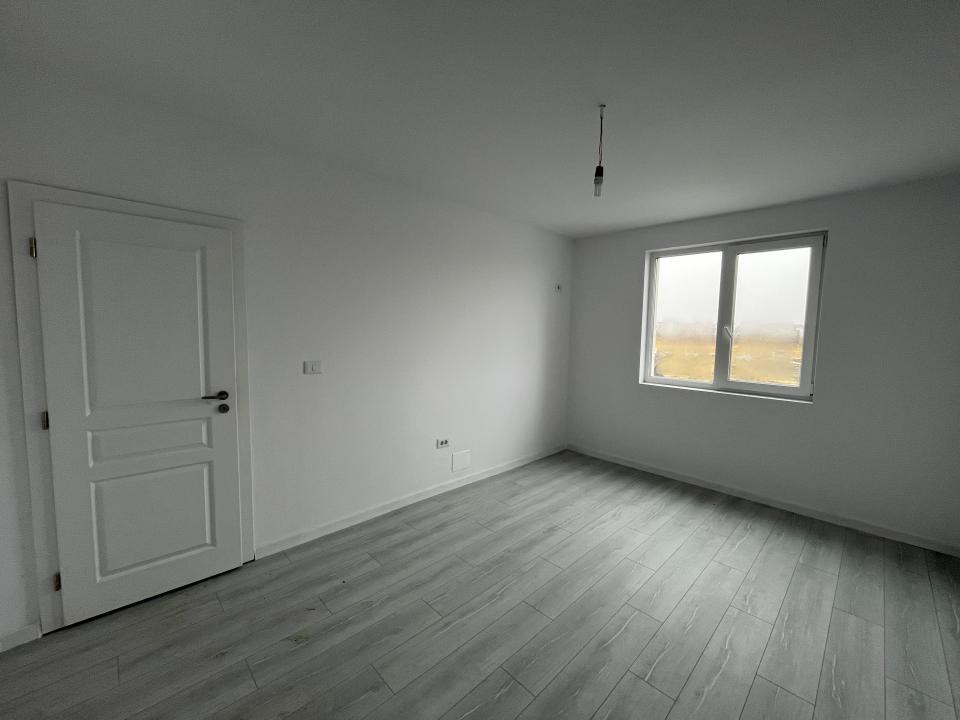 DECOMANDAT, APARTAMENT CU 2 CAMERE, GIROC