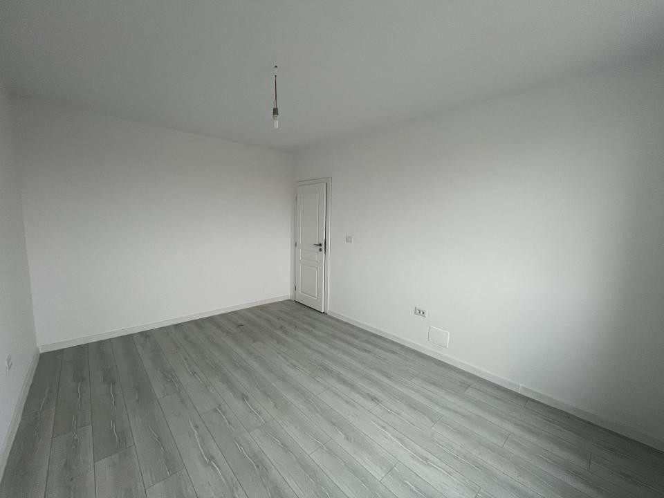 DECOMANDAT, APARTAMENT CU 2 CAMERE, GIROC