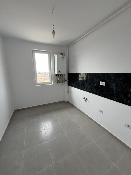 DECOMANDAT, APARTAMENT CU 3 CAMERE, GIROC