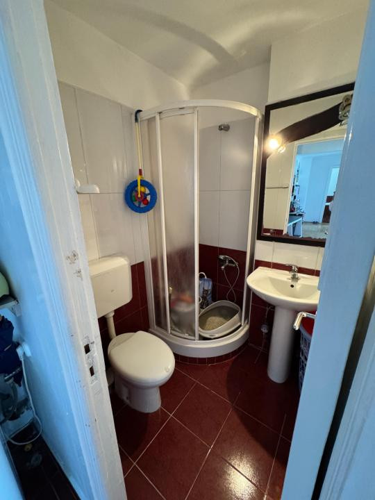 Zona Odobescu, 4 Camere, Etaj Intermediar