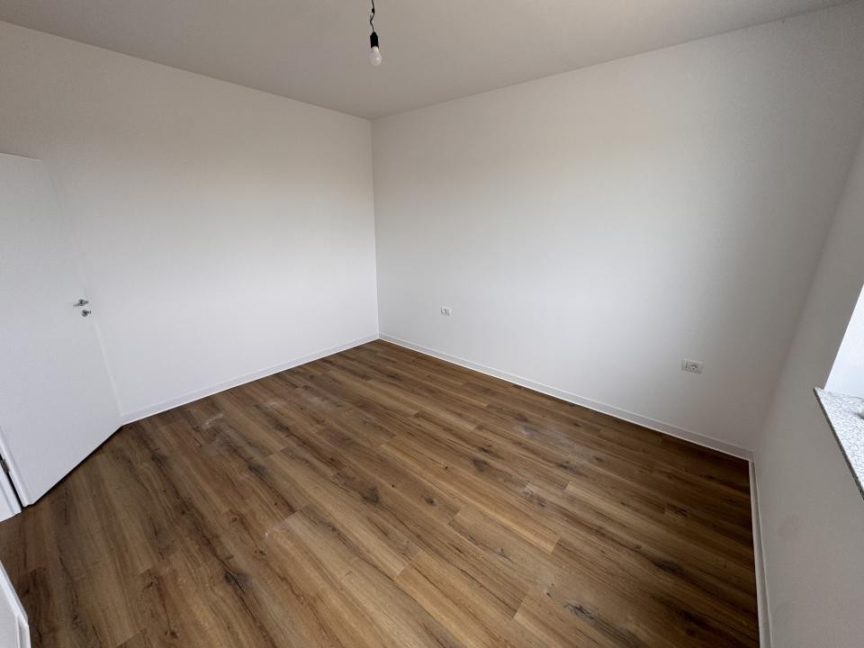 3 CAMERE, POD MANSARDABIL, TOATE UTILITATILE