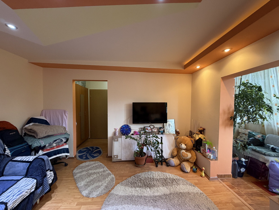ETAJ 1, ZONA KIRIAC, APARTAMENT CU 3 CAMERE