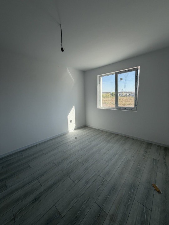 BUCATARIE INCHISA, APARTAMENT CU 2 CAMERE, GIROC
